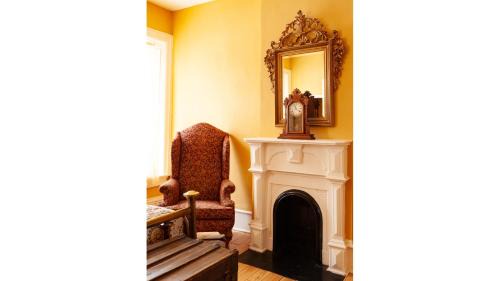 Cimarron Hotel | Pancho Griego - Historic Hotel