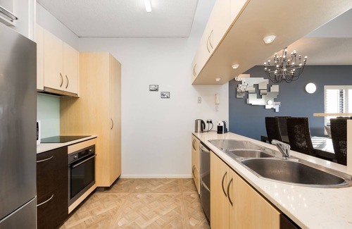 Redcliffe Apartment | "Pandanas Apartment" - Scarborough Q 4020