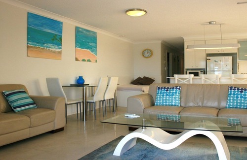 Caloundra Apartment | Pandanus Shores Unit 2 Kings Beach QLD