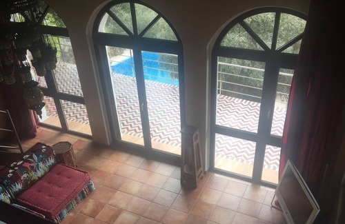 Anidri House | Pano Risa Apartment Roxanie, 100 m² pool, sea view, large garden with palms