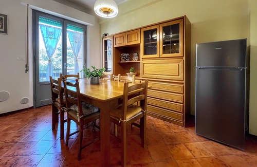Sinalunga Apartment | Panorama House - Two Bedroom Apartment, Sleeps 6
