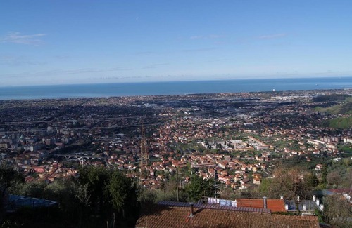 Massa House | Panoramic coast roof terrace 3 levels house