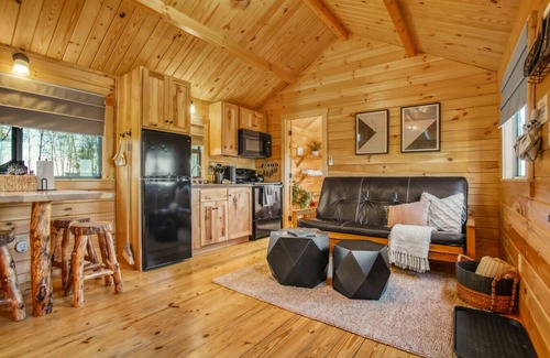 Brookville Cabin | Panoramic Paradise | Amazing Views, Hot Tub, Cozy Cabin Getaway