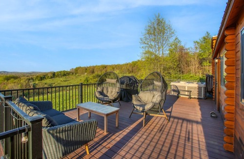 Brookville Cabin | Panoramic Paradise | Amazing Views, Hot Tub, Cozy Cabin Getaway