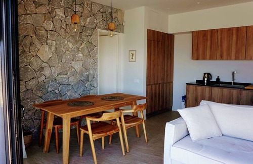 Paleros Villa | Panoramic view, private pool stylish three bedroom villa