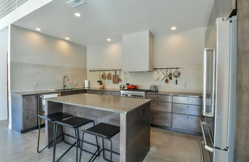 Moab South Valley House | Panoramic Views I Open Concept Floorplan I Private Hot Tub I Ample Parking