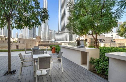 Downtown Dubai Apartment | *Panoramic Views Of Burj Khalifa and Fountain*