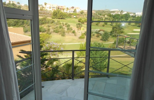 New Golden Mile Villa | Panoramic views. Set in grounds of 3/4 acre but only 10 mins from Puerto Banus.
