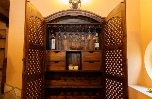 Lapio Villa | Panoramic Villa with Exclusive Pool in Irpinia