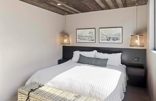 Zion National Park South Entrance Apartment | Panoramic Zion Loft | Unit 2
