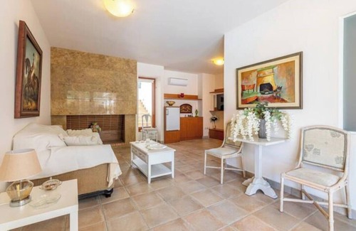 Rodhia Villa | Pantanassa Palm Tree Mansion & Pantanassa Palm Tree Villa