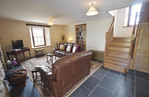 Goodwick House | Panteurig Farmhouse
