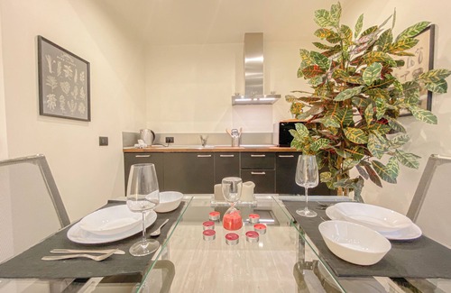 Centro Direzionale Apartment | Paoli Suite Bosco Verticale - 15 min from Duomo