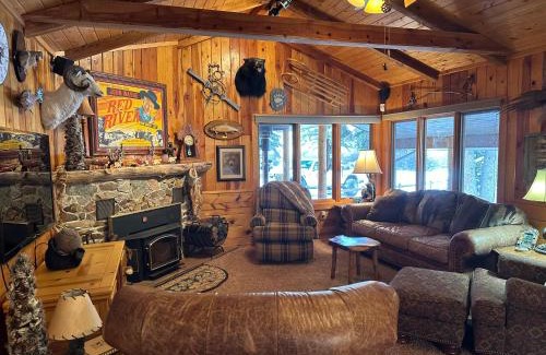 Red River House | Papa Bears Cabin On The Red River In Red River, Nm