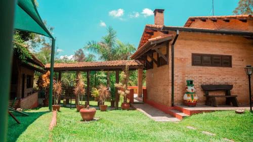 Guaratingueta House | Paraíso a 17 km da Basílica