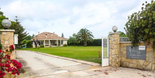 Sant Jaume d'Enveja Villa | Paradís de Montse