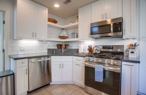 Mission Beach House | Paradise Combo on Ostend Ct.