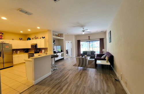 Four Corners House | Paradise for everyone who LOVES the amazing world of Disney!