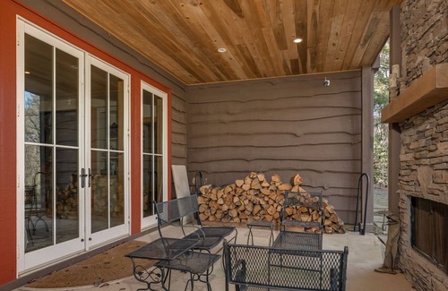 Saluda House | Paradise Found in Saluda