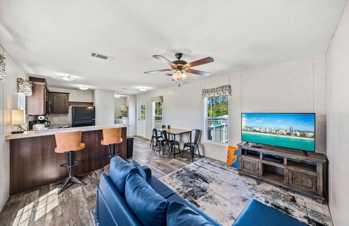 El Jobean House | Paradise is all around II -Beautiful Beaches, Golf Course, Restaurants, Shopping