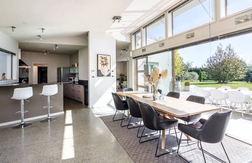 Martinborough House | Paradise on Campbell, Martinborough