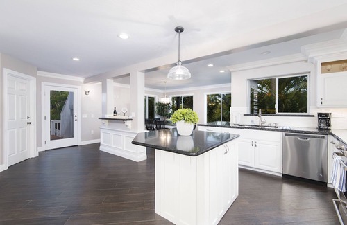 Vista House | Paradise Palms Retreat: Lux Vacay or Wedding! - Welcome to Paradise!