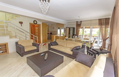 Kadriye Villa | Paradise Town Villa Belmaria