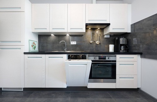 Lukecin Apartment | Paraiso Apartments by Renters