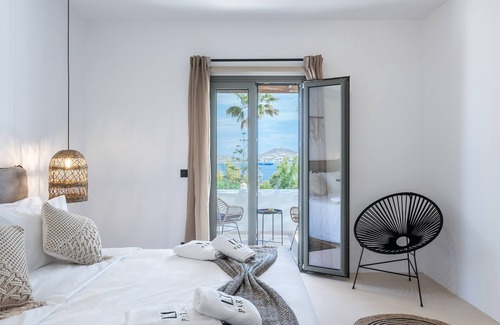 Parikia Hotel | PAREA Paros - Adults only
