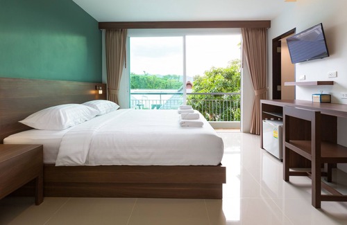 Bang Tao Hotel | Parida resort