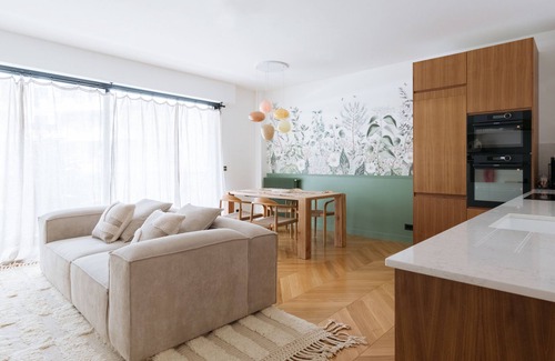 Porte-Dauphine Apartment | Paris Center Champs Élysée