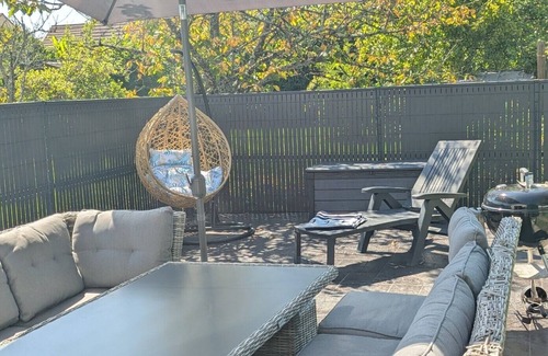 Esbly Cottage | Paris Disney Sweet Retreat