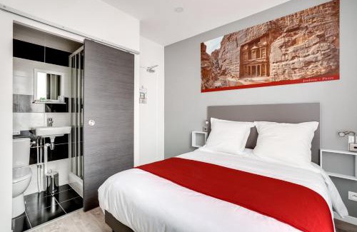 Clichy Hotel | Paris Hotel