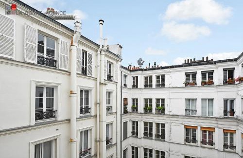 Serris Apartment | Paris Pompidou