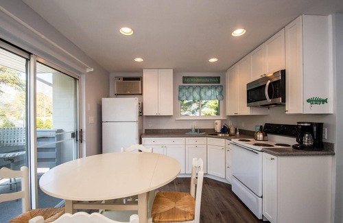 The Pines Condo | Park and Walk! Downtown Rehoboth Beach Condo Recently Updated Two Bedrooms Sleeps 4