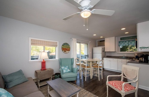 The Pines Condo | Park and Walk! Downtown Rehoboth Beach Condo Recently Updated Two Bedrooms Sleeps 4