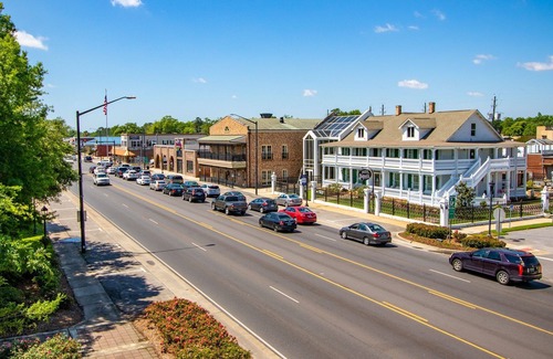 Foley Condo | Park Ave Condo close to OWA and Alabama Beaches
