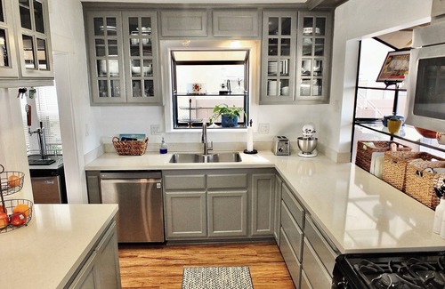 Belmont Shore House | Park Avenue Beach Paradise – Chic & Secluded 4 BDR