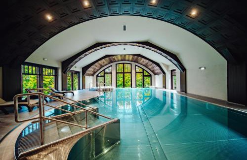 Swieradow-Zdroj Hotel | Park Hotel Kur & Spa