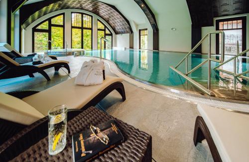 Swieradow-Zdroj Hotel | Park Hotel Kur & Spa