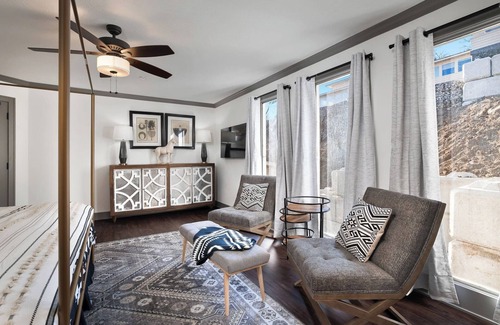 Parkville Apartment | Park House on Main