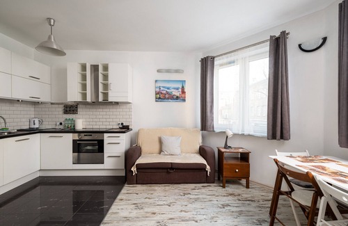Praga Apartment | Park Praski 2-Bedroom Apartment