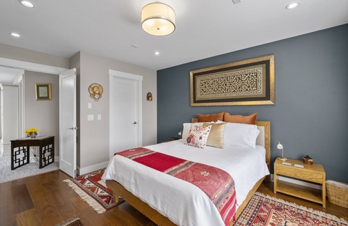 Banff Trail House | Park Side - Min to DT - 3BR - Garage - Chefs Kitchen