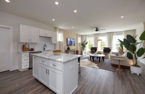 Whitebridge House | Parkside Quads-4 Townhomes-Mins To Downtown