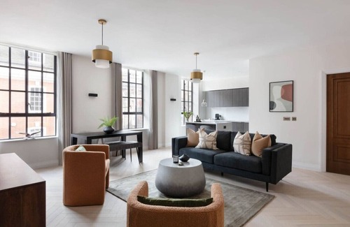 Westminster Apartment | Parliament Square Apartments - Luxury 2 Bedroom