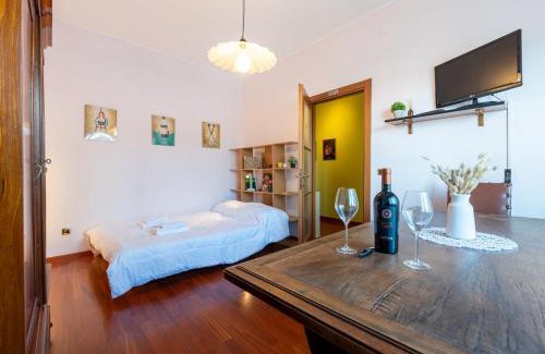 Pablo Apartment | Parma Cozy Studio near the Hospital