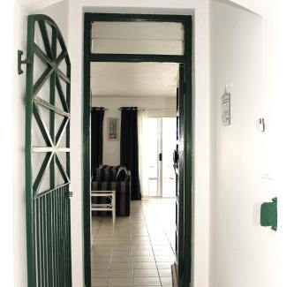 Shaka's Rock Apartment | Paros U1