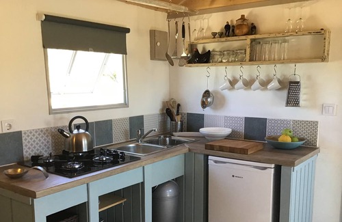 Paros Cabin | Paros Unique Boatshack for 2 near Aliki WIFI