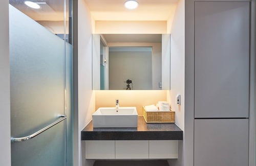 Seorak Hotel | Parotia Water House