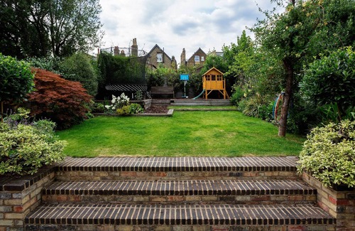 Stroud Green House | Parquet Perfection in North London, by Veeve